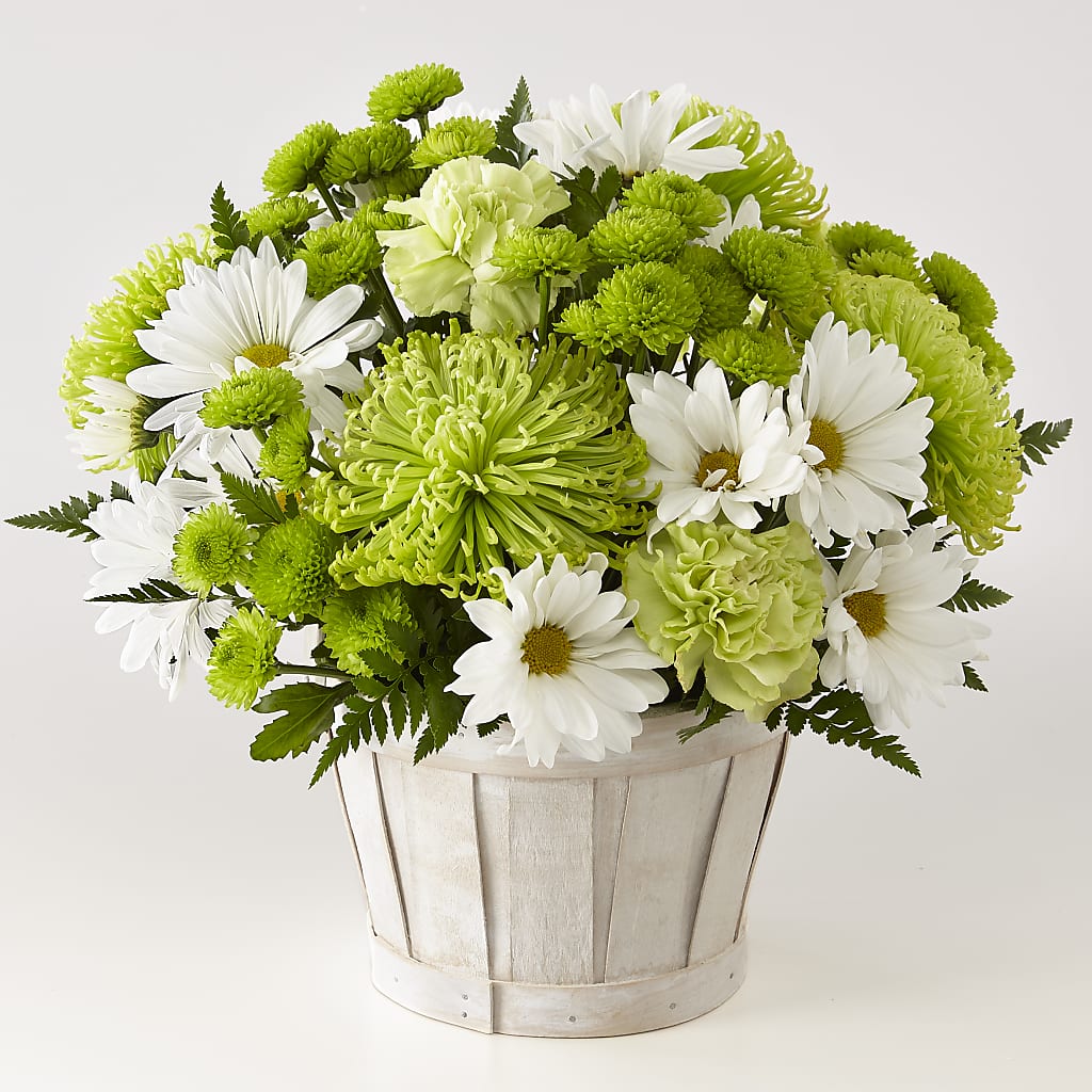 Lucky Charm Basket (Standard) – Flowers That Cliq, La Verne CA