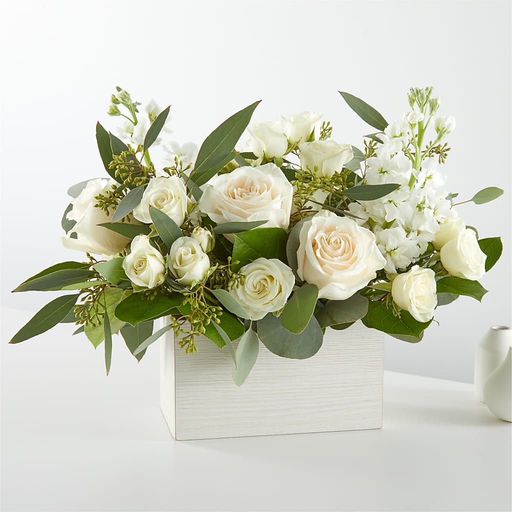 Fresh Linen Box Bouquet – Flowers That Cliq, La Verne CA