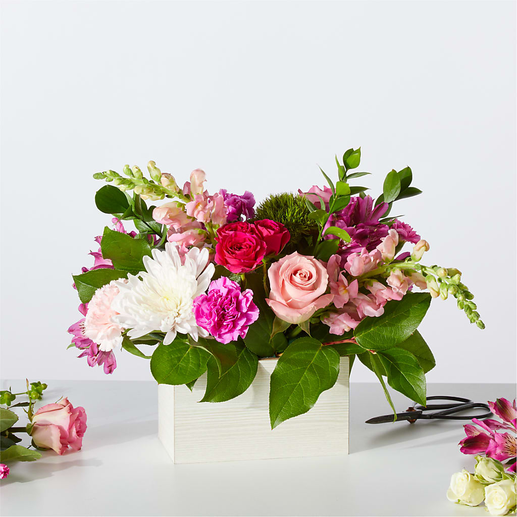 Sweetberry Box – A Florist Original – Flowers That Cliq, La Verne CA