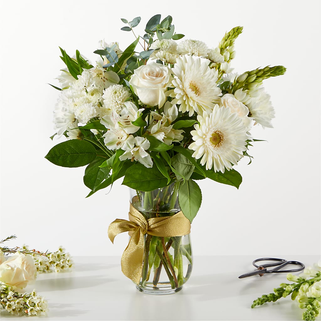 New Beginnings – A Florist Original – Flowers That Cliq, La Verne CA