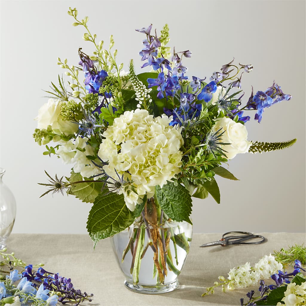 Festival of Lights – A Florist Original – Flowers That Cliq, La Verne CA