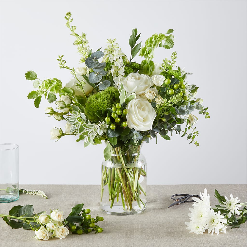 Irish Garden - A Florist Original – Flowers That Cliq, La Verne CA