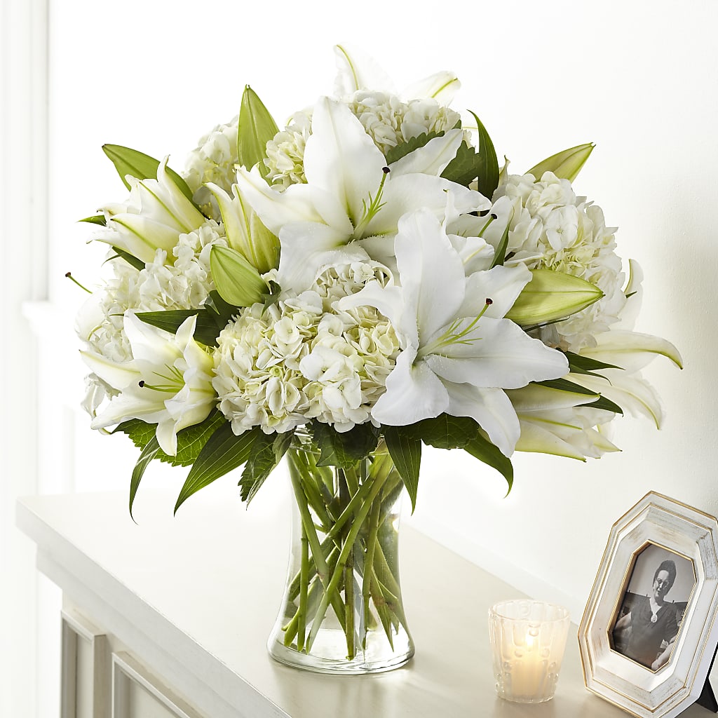 Compassionate Lily Bouquet – Flowers That Cliq, La Verne CA
