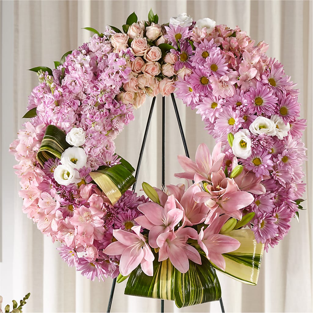 Gift of Warmth Wreath – Flowers That Cliq, La Verne CA