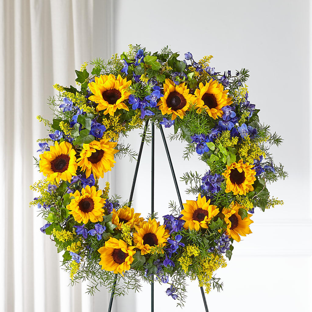 Bright Rays Wreath – Flowers That Cliq, La Verne CA