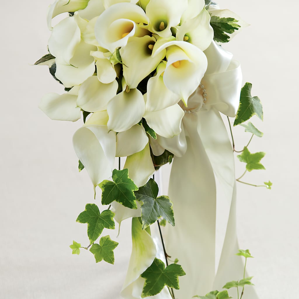 White Chapel Bouquet – Flowers That Cliq, La Verne CA