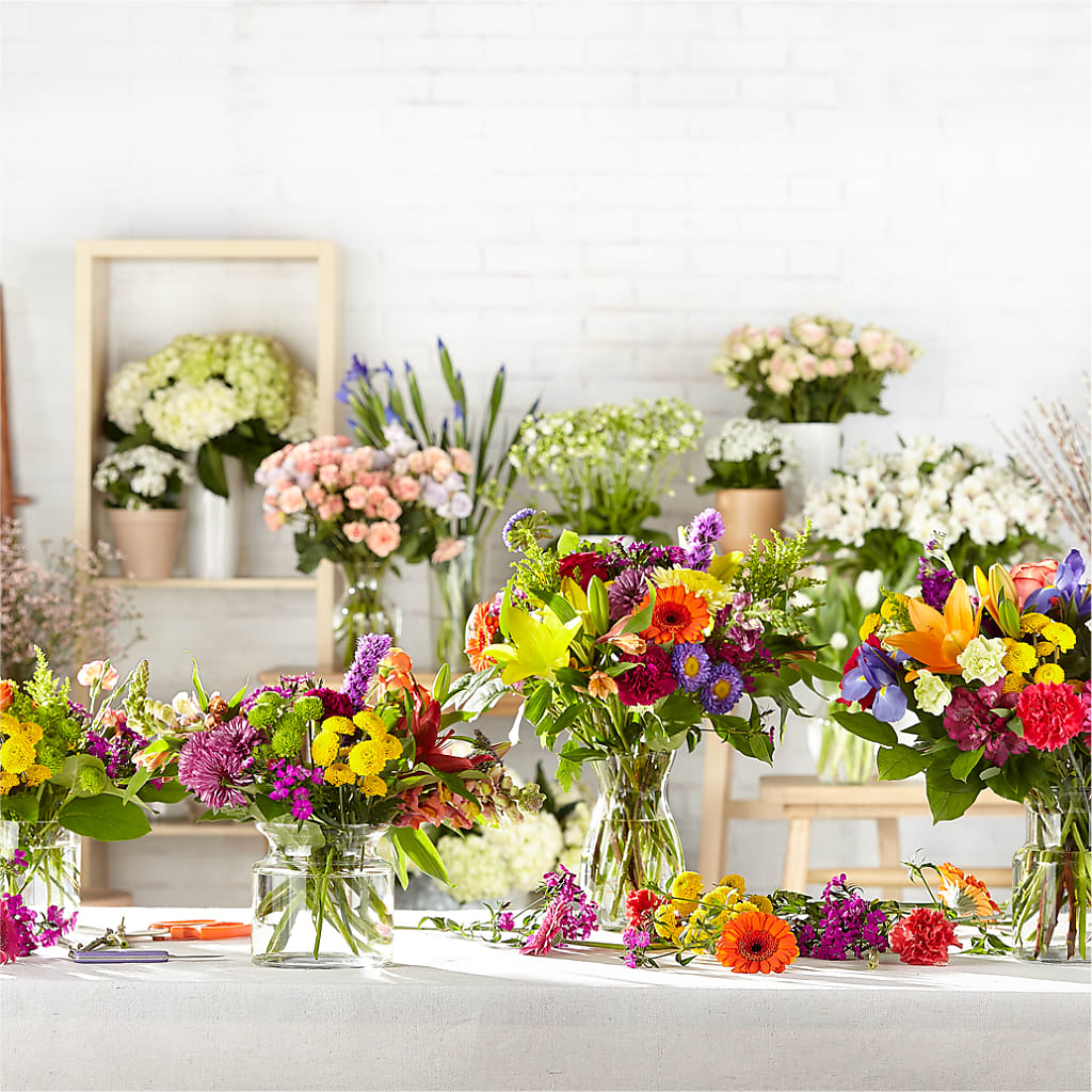 Bold & Bright – A Florist Original –  Flowers That Cliq, La Verne CA