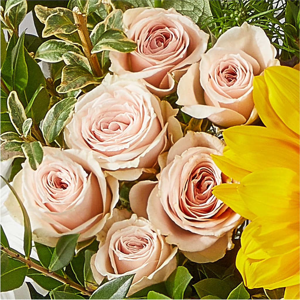 The Good Life Bouquet –  Flowers That Cliq, La Verne CA