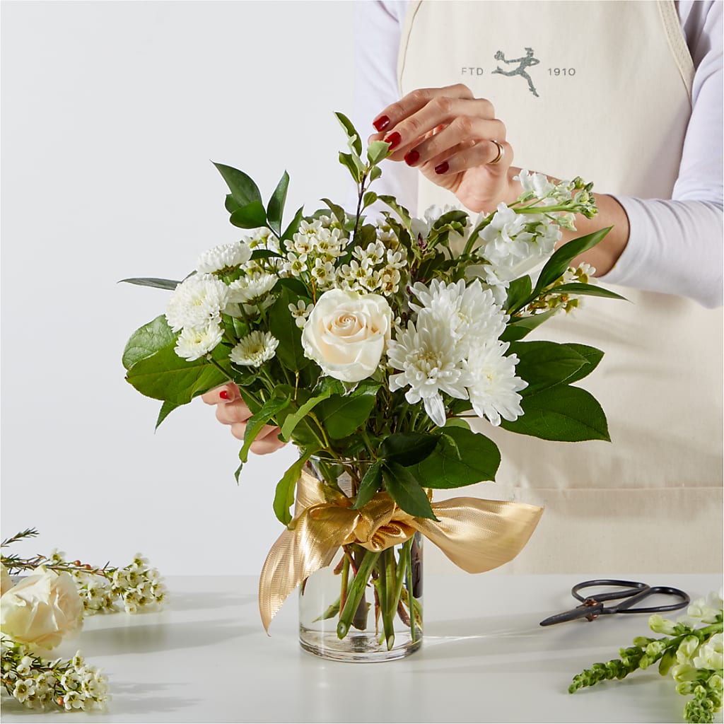 New Beginnings – A Florist Original –  Flowers That Cliq, La Verne CA