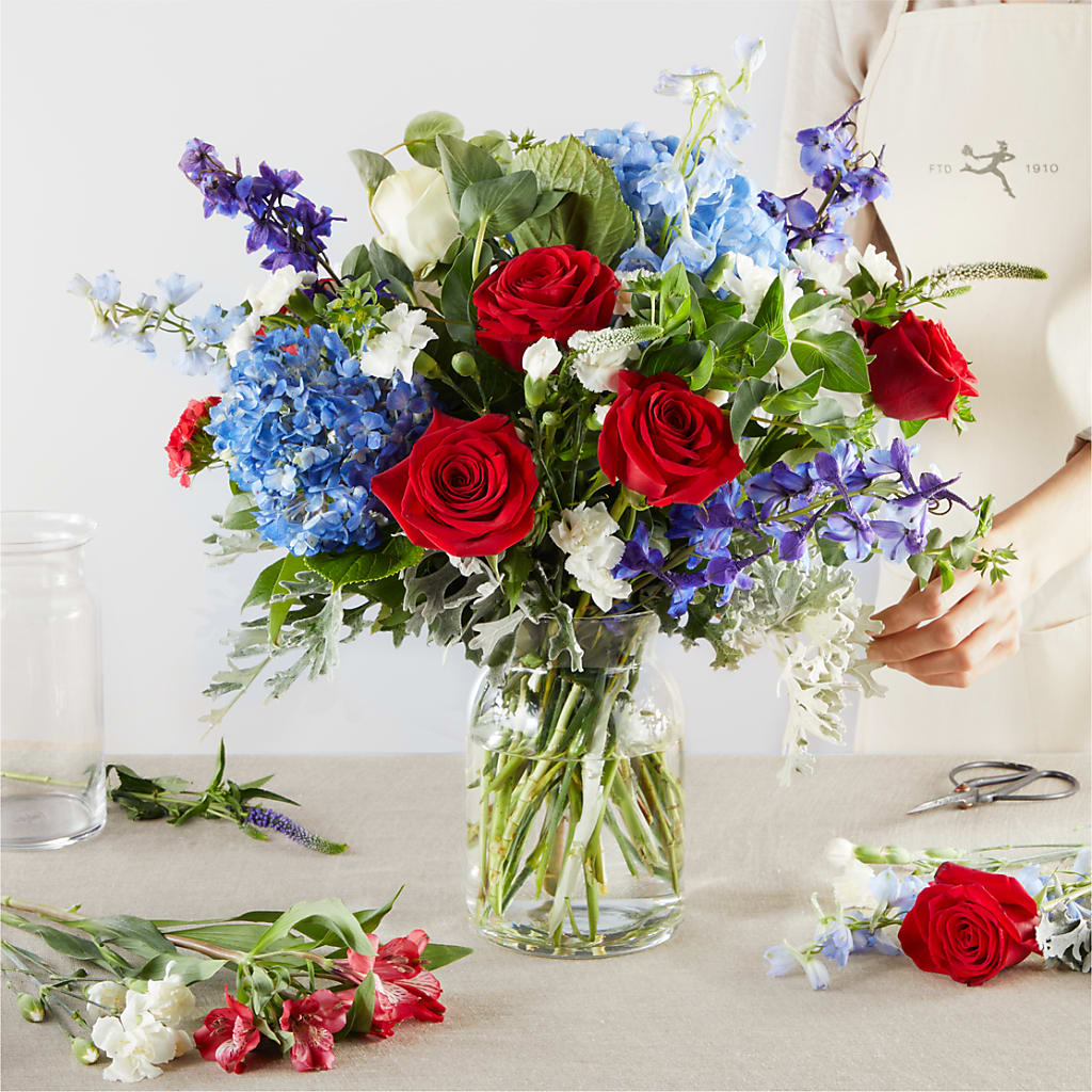 Star Spangled - A Florist Original –  Flowers That Cliq, La Verne CA