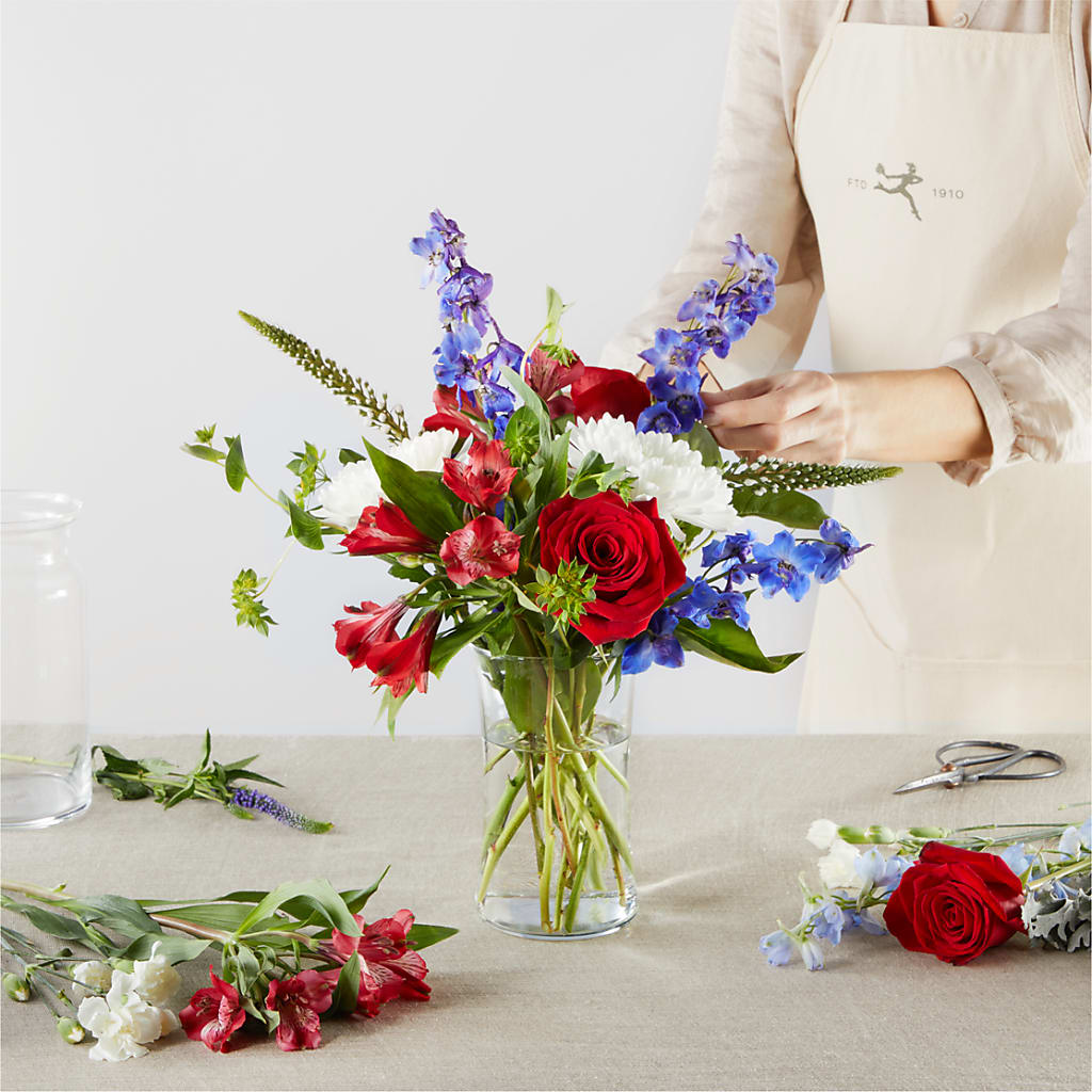 Star Spangled - A Florist Original –  Flowers That Cliq, La Verne CA