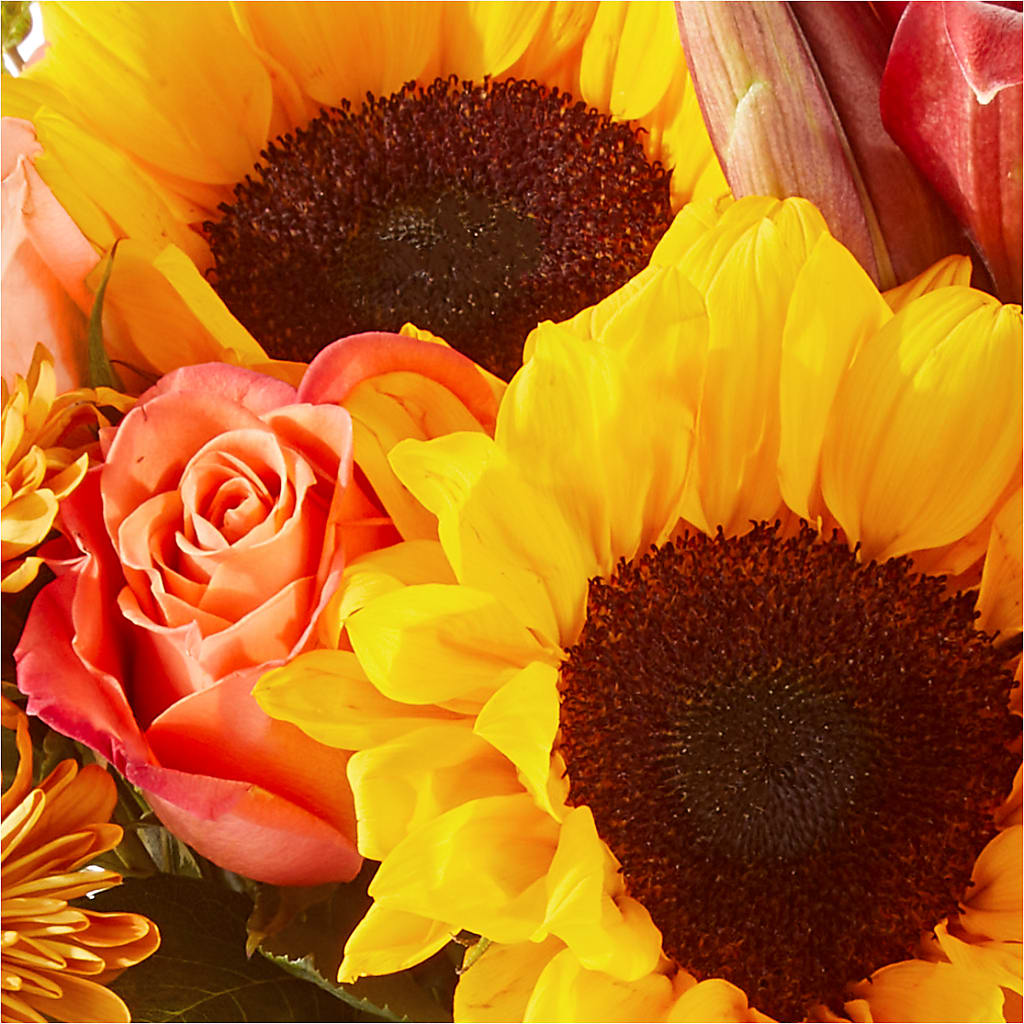 Acorn Lane Bouquet –  Flowers That Cliq, La Verne CA