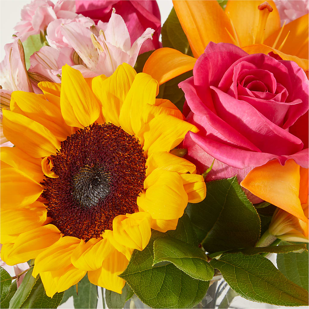 In Full Swing Bouquet –  Flowers That Cliq, La Verne CA