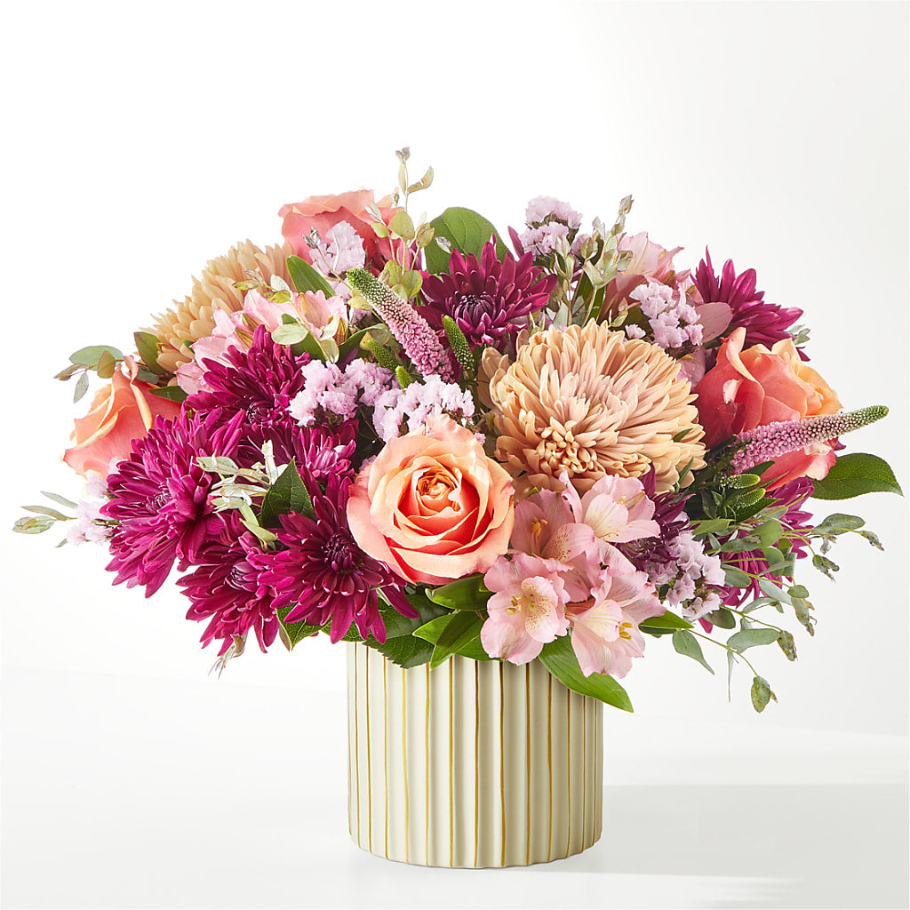 Berry Cobbler Bouquet with Ivory Vase –  Flowers That Cliq, La Verne CA