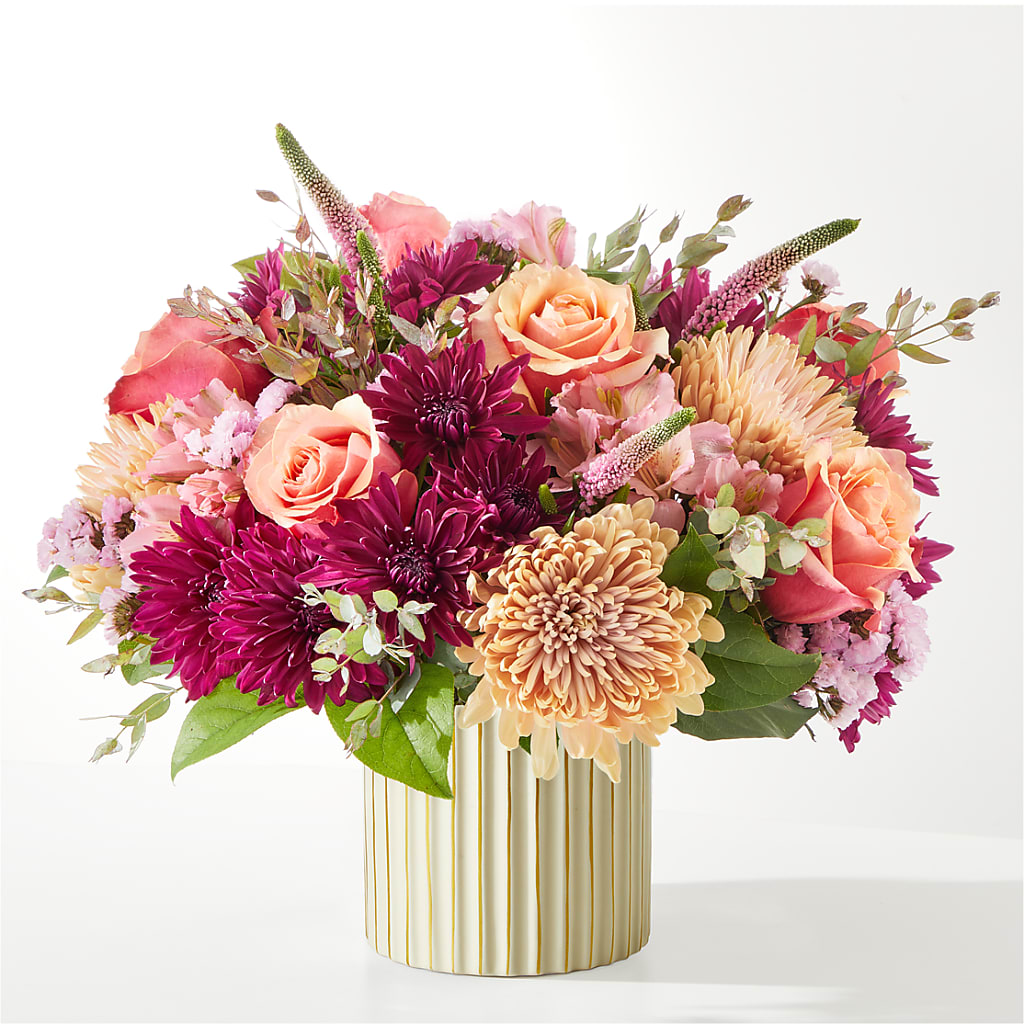 Berry Cobbler Bouquet with Ivory Vase –  Flowers That Cliq, La Verne CA