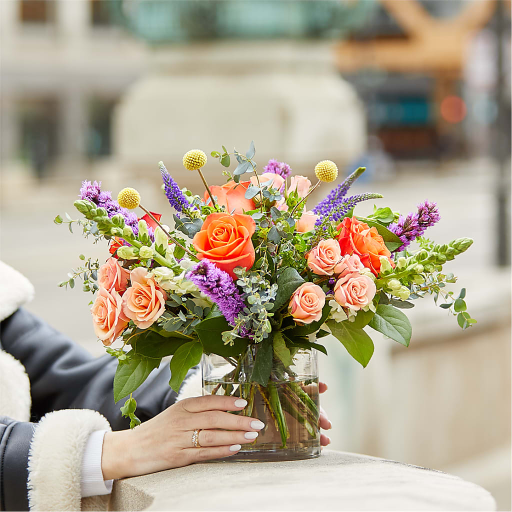 The Standout Bouquet –  Flowers That Cliq, La Verne CA