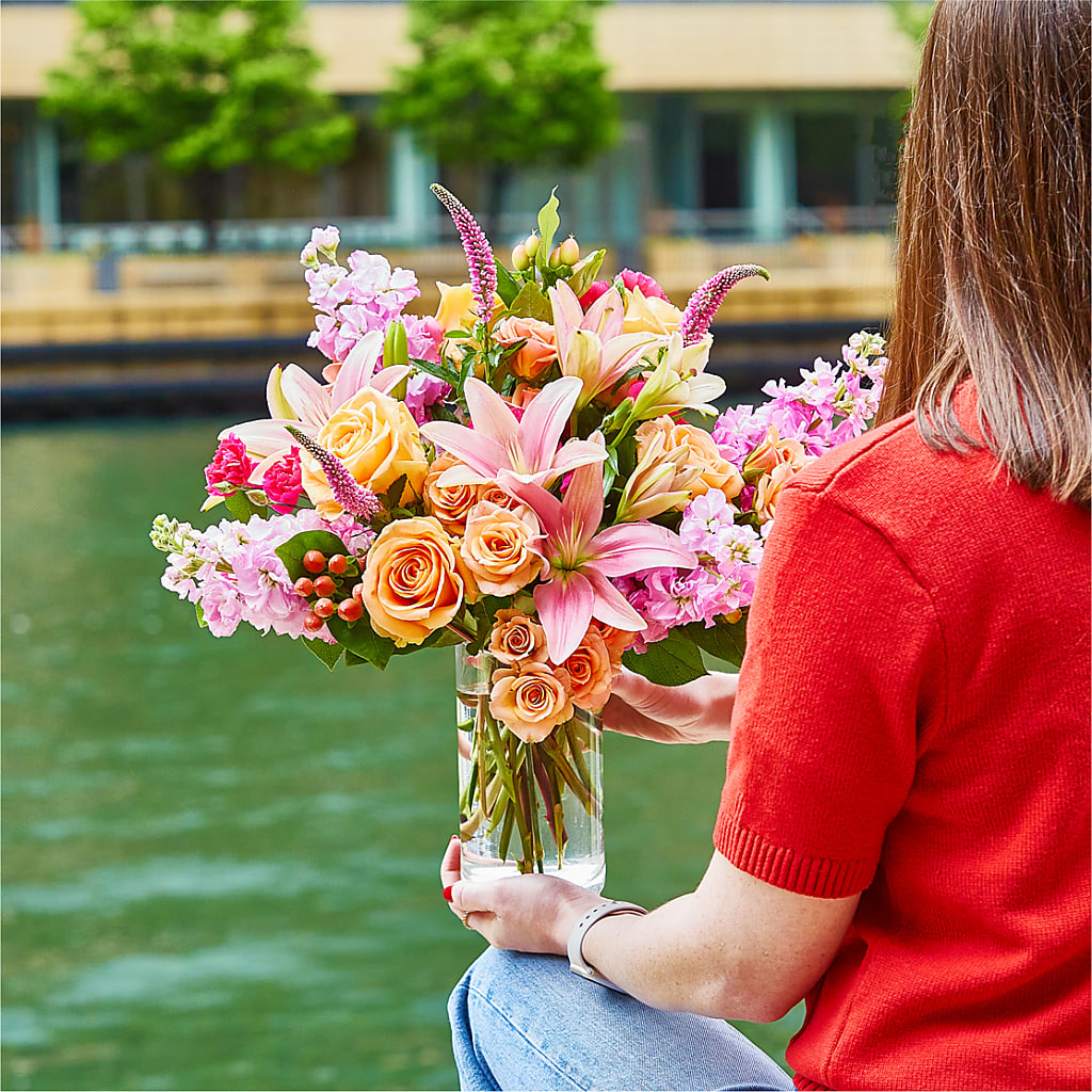Bisous Bouquet –  Flowers That Cliq, La Verne CA