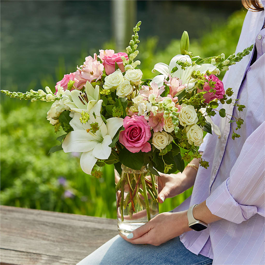 Fondly Bouquet –  Flowers That Cliq, La Verne CA