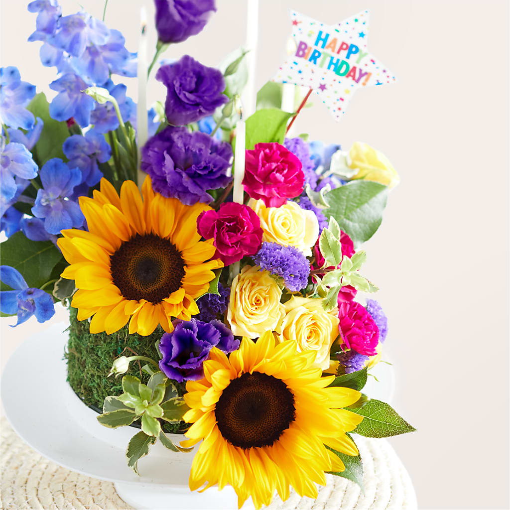 Star of the Day Floral Cake –  Flowers That Cliq, La Verne CA